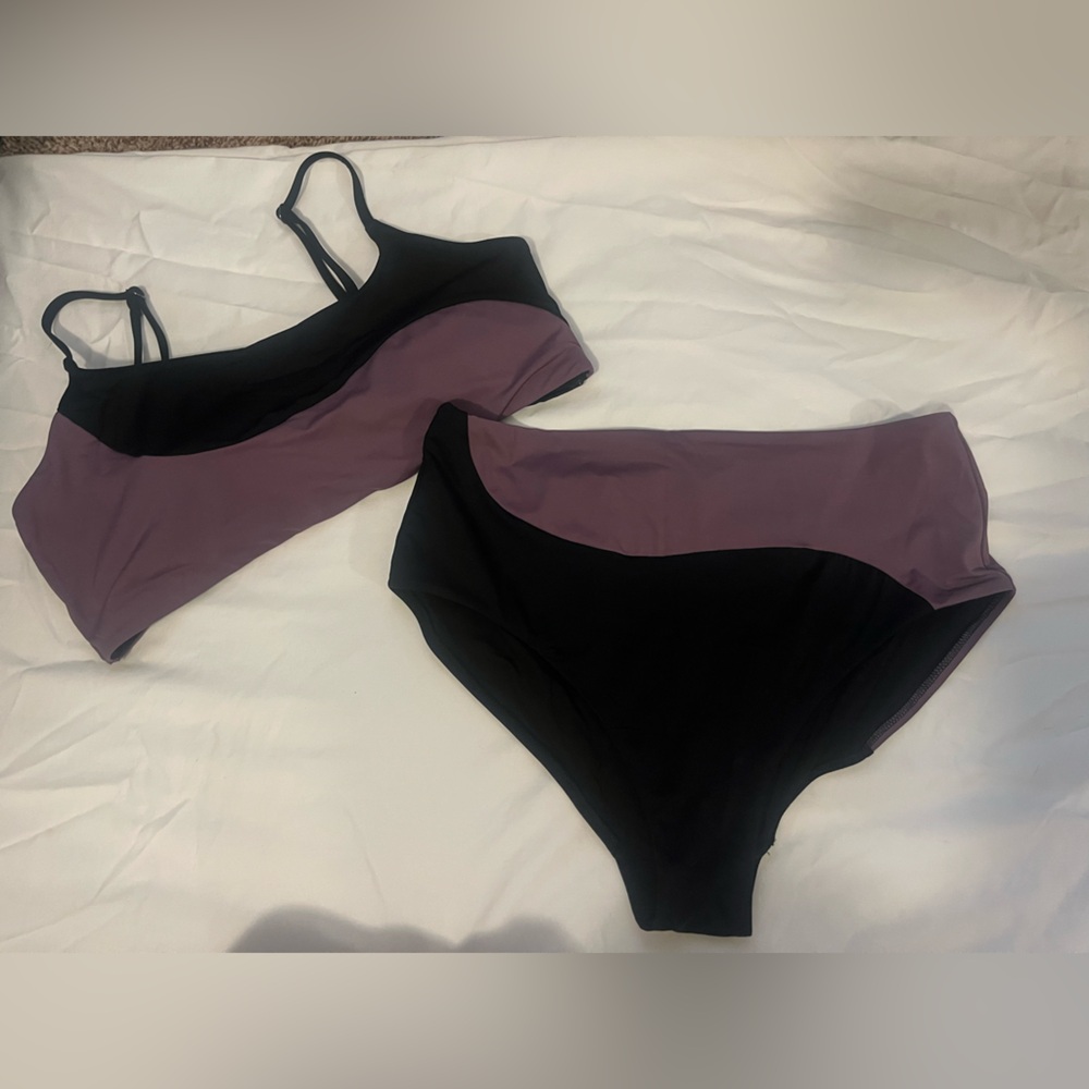 Color block bikini set